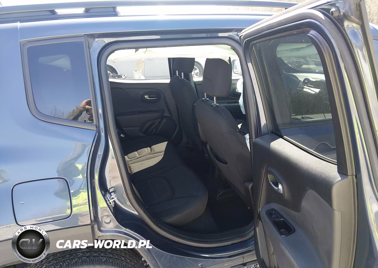 2022 Jeep Renegade Latitude 4X4 VIN:ZACNJDB12NPN83573 - 8