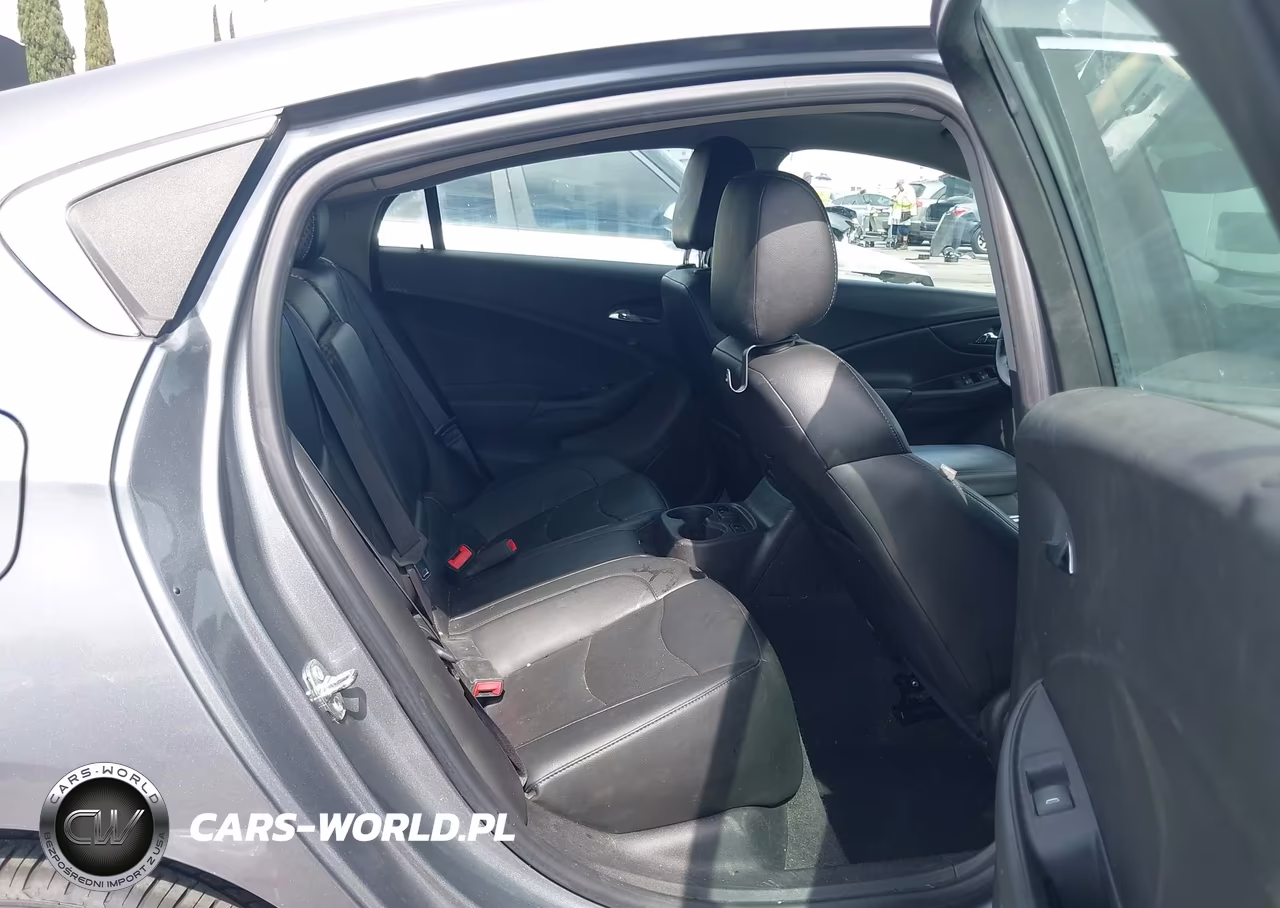 2018 Chevrolet Volt Premier VIN:1G1RD6S55JU119396 - 8