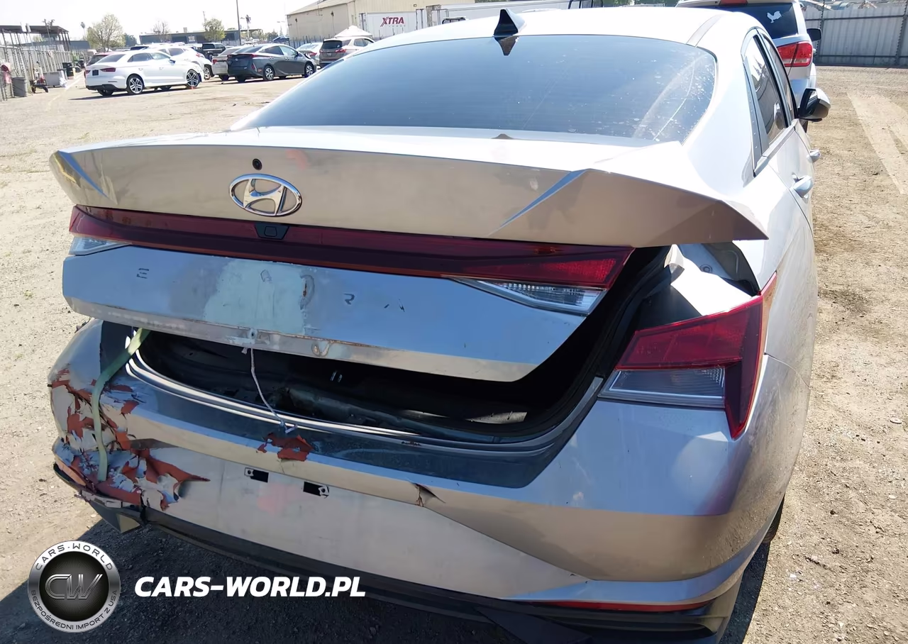 2023 Hyundai Elantra Sel VIN:5NPLM4AG2PH103941 - 17