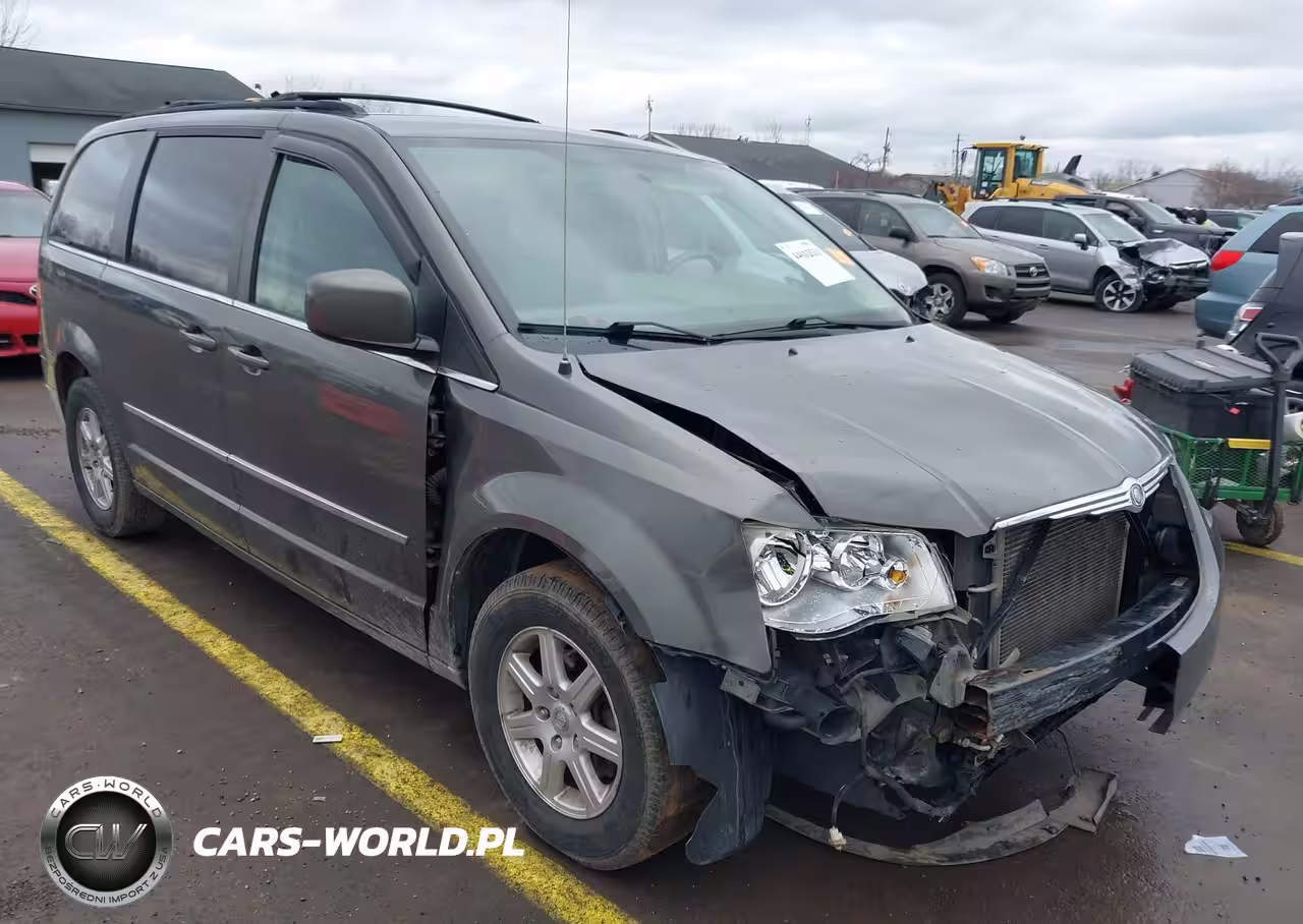 2010 Chrysler Town & Country Touring