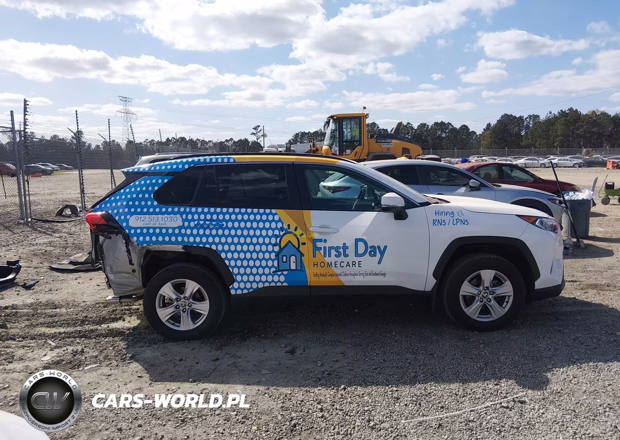 2021 Toyota Rav4 Hybrid Xle VIN:2T3RWRFV7MW113183 - 14