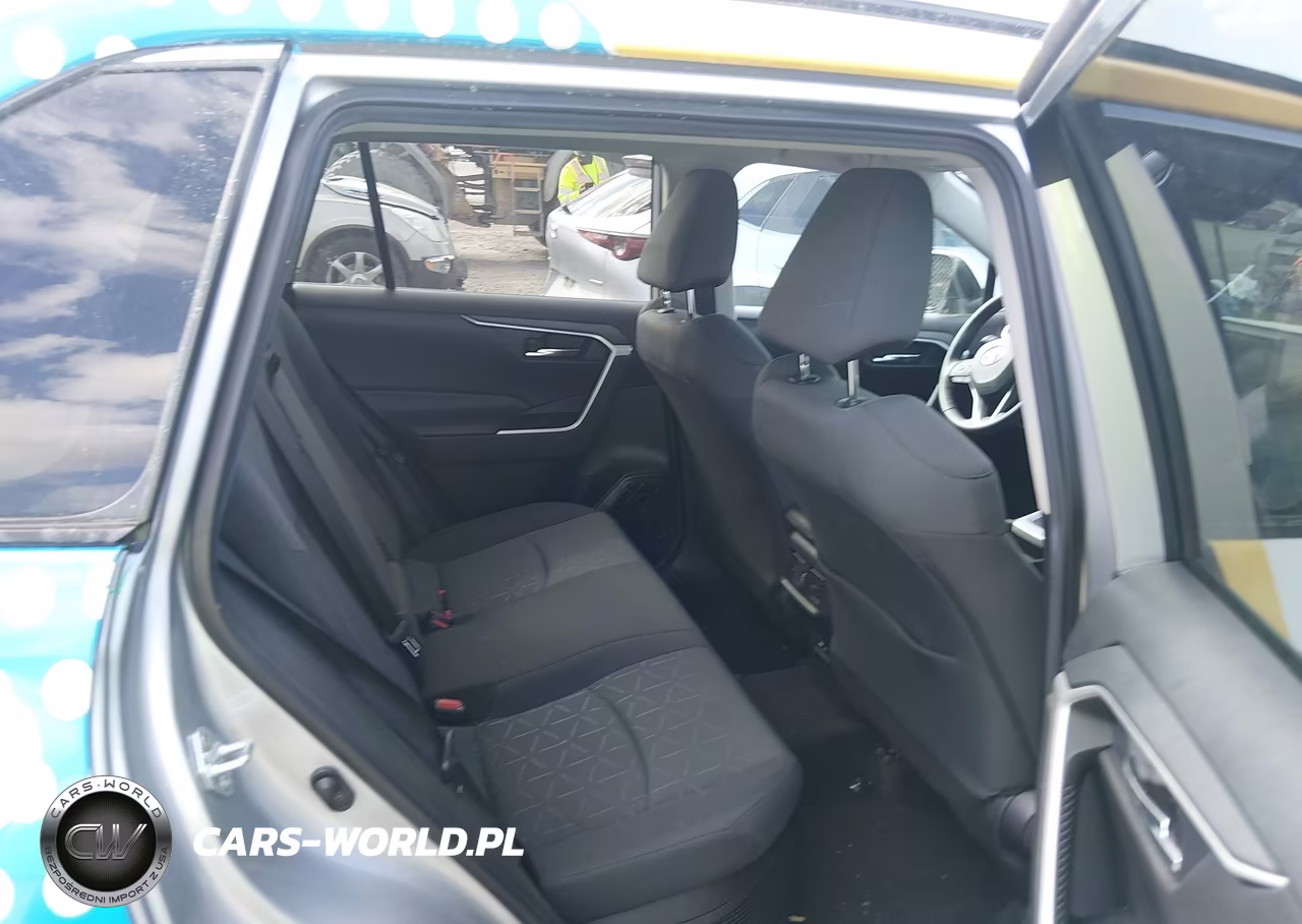 2021 Toyota Rav4 Hybrid Xle VIN:2T3RWRFV7MW113183 - 8