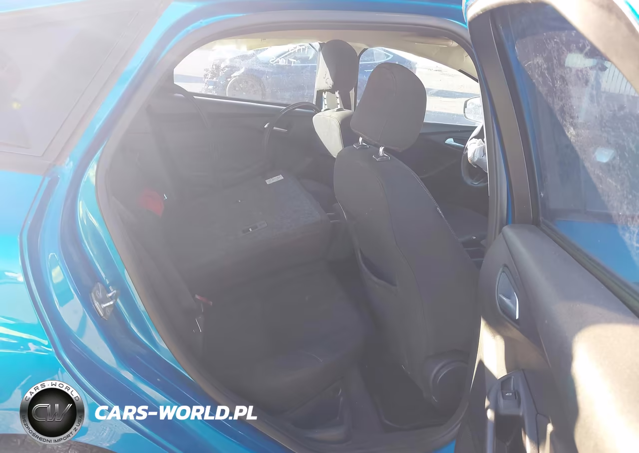 2015 Ford Focus Se VIN:1FADP3K24FL282007 - 8