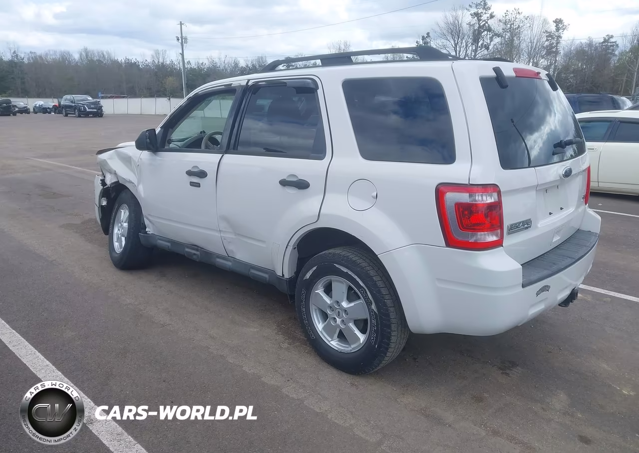 2012 Ford Escape Xlt VIN:1FMCU9DG2CKA99275 - 3
