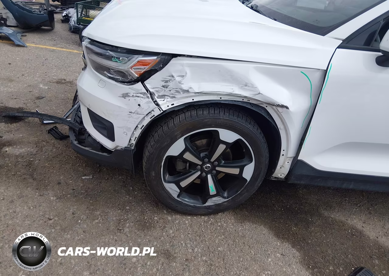 2019 Volvo Xc40 T5 Momentum-T5 R-Design VIN:YV4162XZ2K2013775 - 6