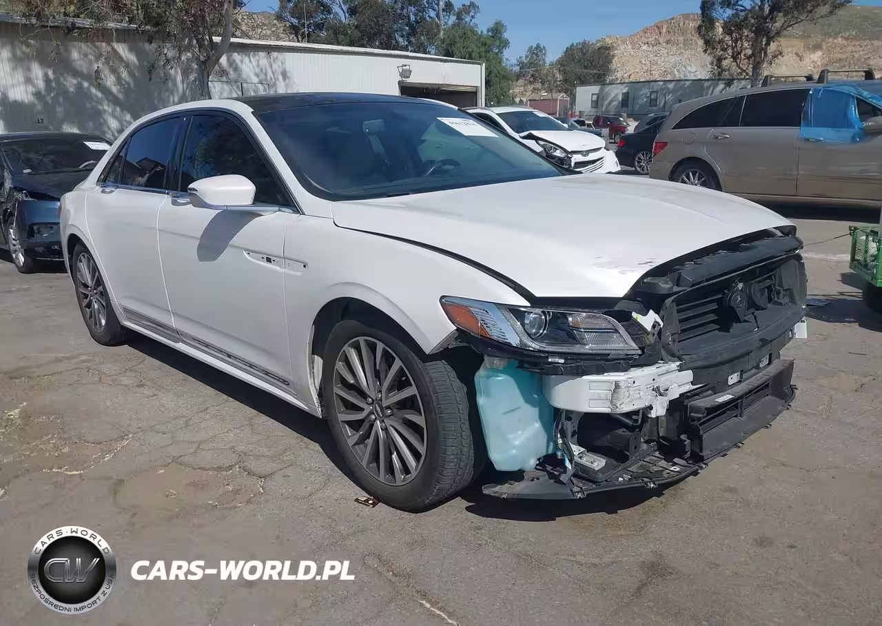 2017 Lincoln Continental Select