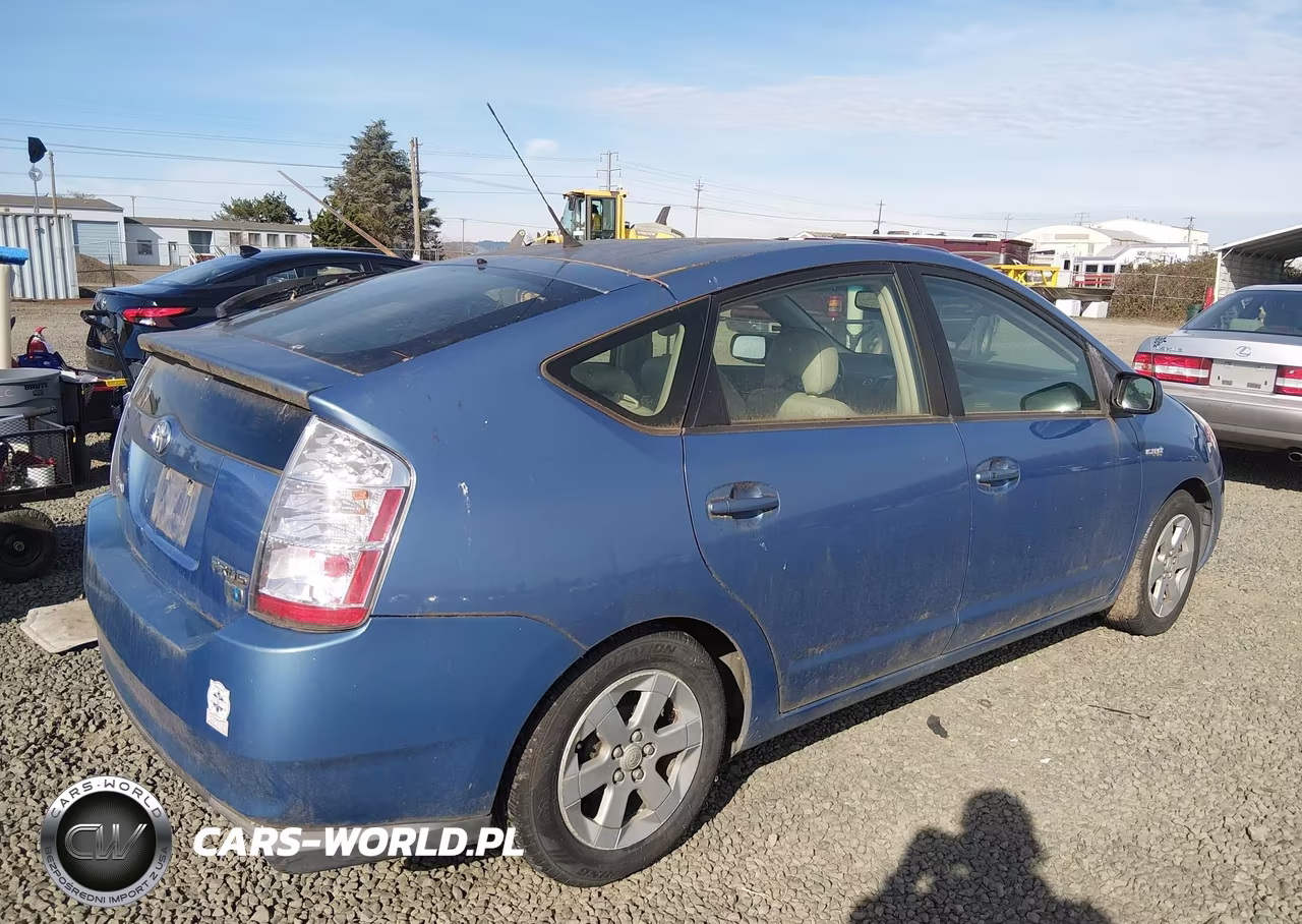 2008 Toyota Prius VIN:JTDKB20U887696398 - 4