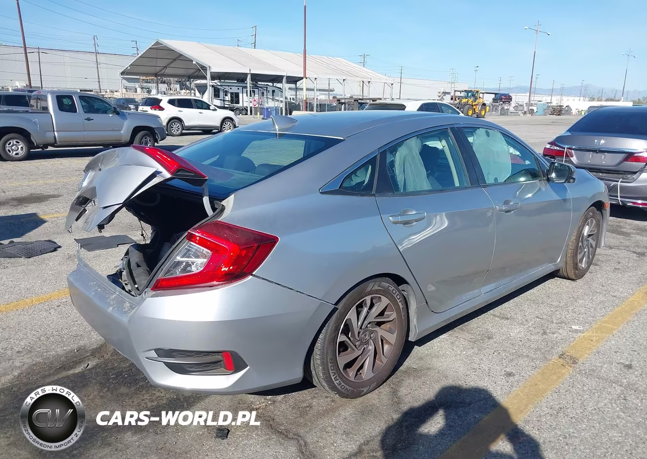 2018 Honda Civic Ex VIN:2HGFC2F75JH504933 - 4