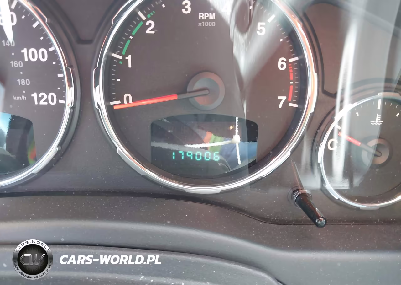 2012 Jeep Liberty Sport VIN:1C4PJLAK2CW207942 - 15