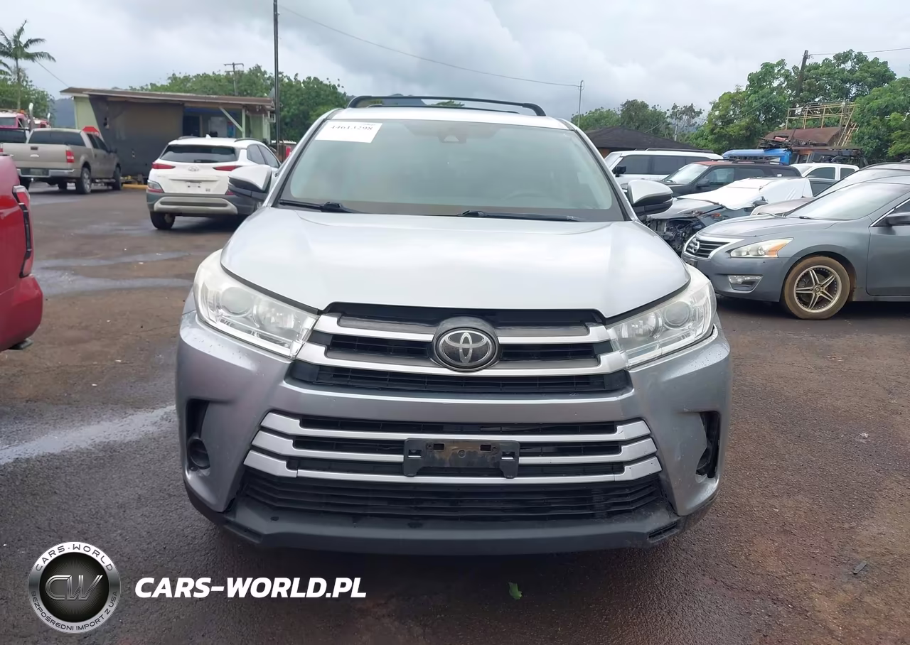 2017 Toyota Highlander Le VIN:5TDZZRFH5HS196993 - 12