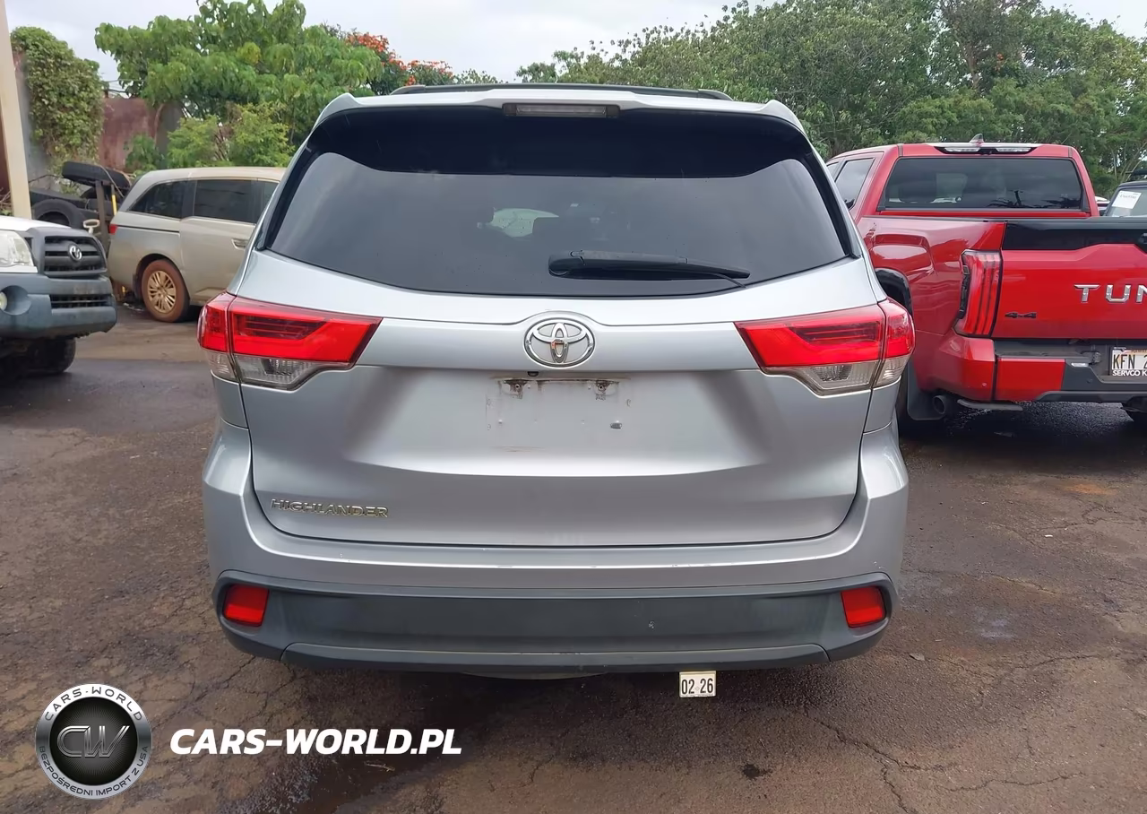2017 Toyota Highlander Le VIN:5TDZZRFH5HS196993 - 16