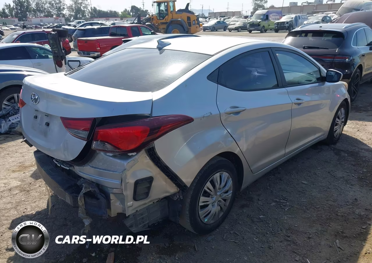 2016 Hyundai Elantra Se VIN:5NPDH4AE6GH695092 - 4