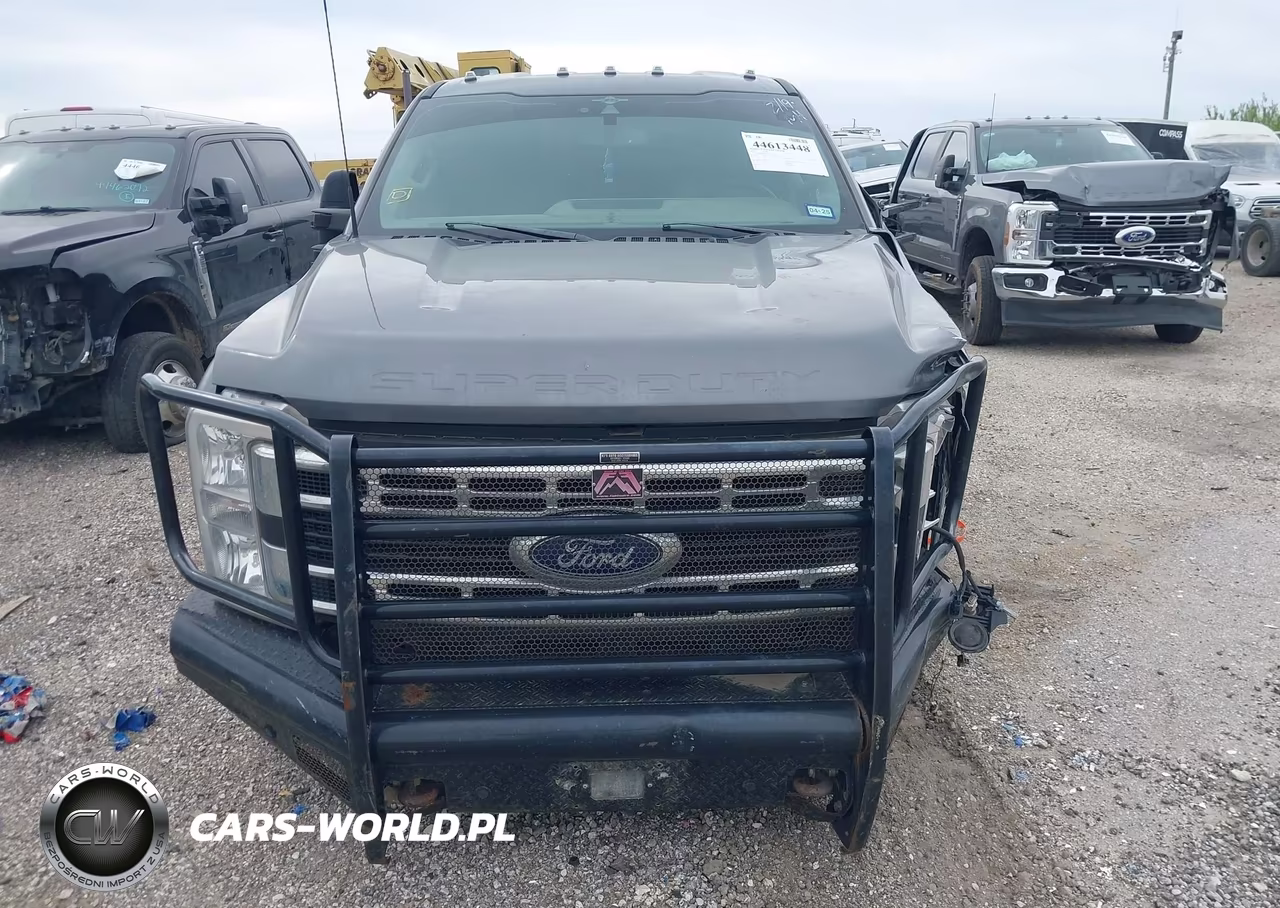 2023 Ford F-350 Xlt VIN:1FT8X3DN9PEC55829 - 12