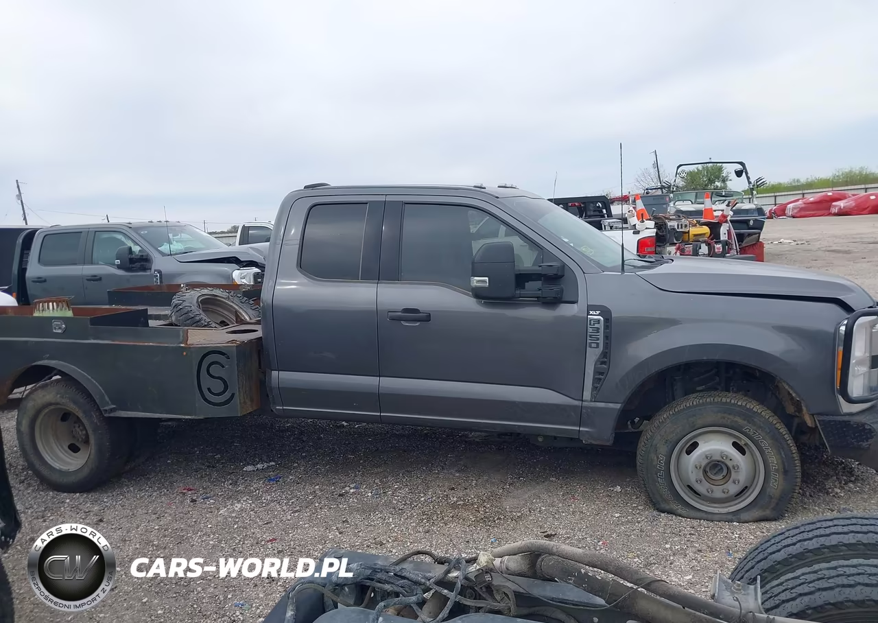 2023 Ford F-350 Xlt VIN:1FT8X3DN9PEC55829 - 13