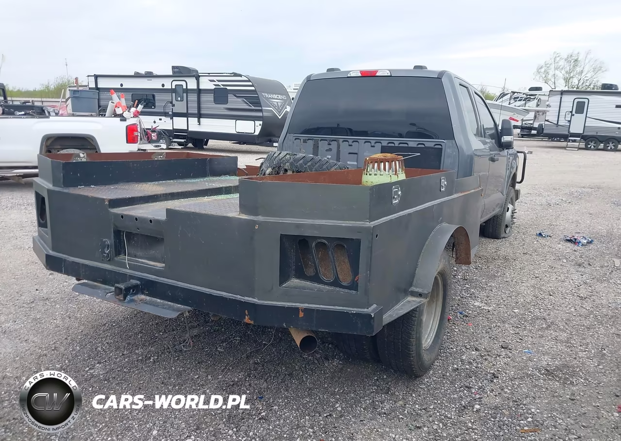 2023 Ford F-350 Xlt VIN:1FT8X3DN9PEC55829 - 4