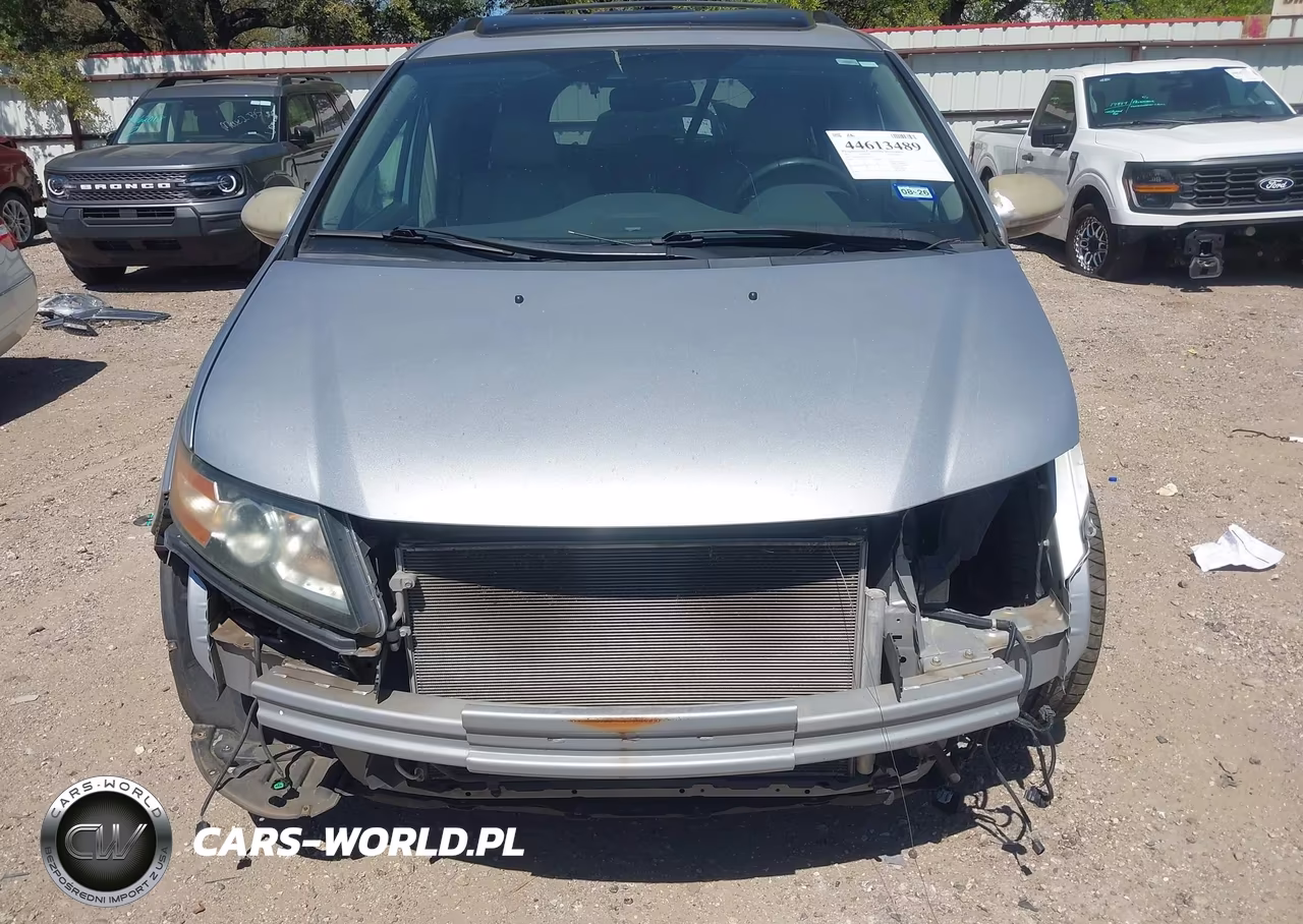 2015 Honda Odyssey Touring-Touring Elite VIN:5FNRL5H94FB041062 - 13