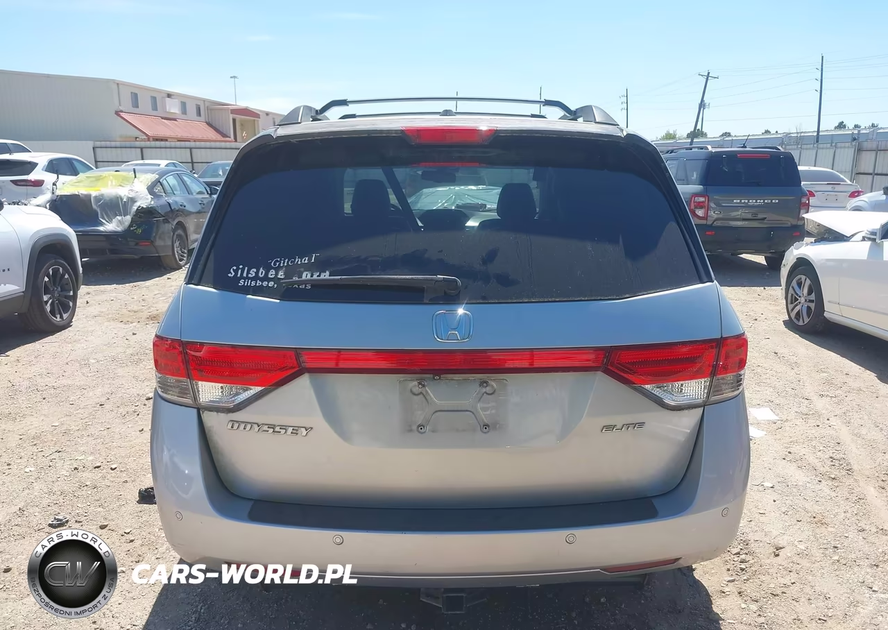 2015 Honda Odyssey Touring-Touring Elite VIN:5FNRL5H94FB041062 - 17