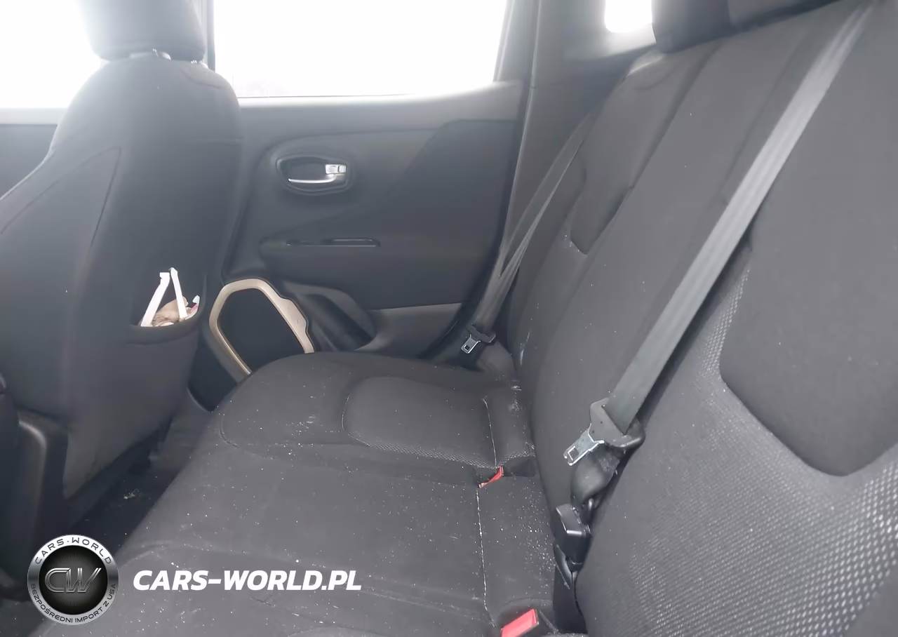 2026 Kia Sportage X-Line VIN:5XYK6CDFXTG389896 - 8