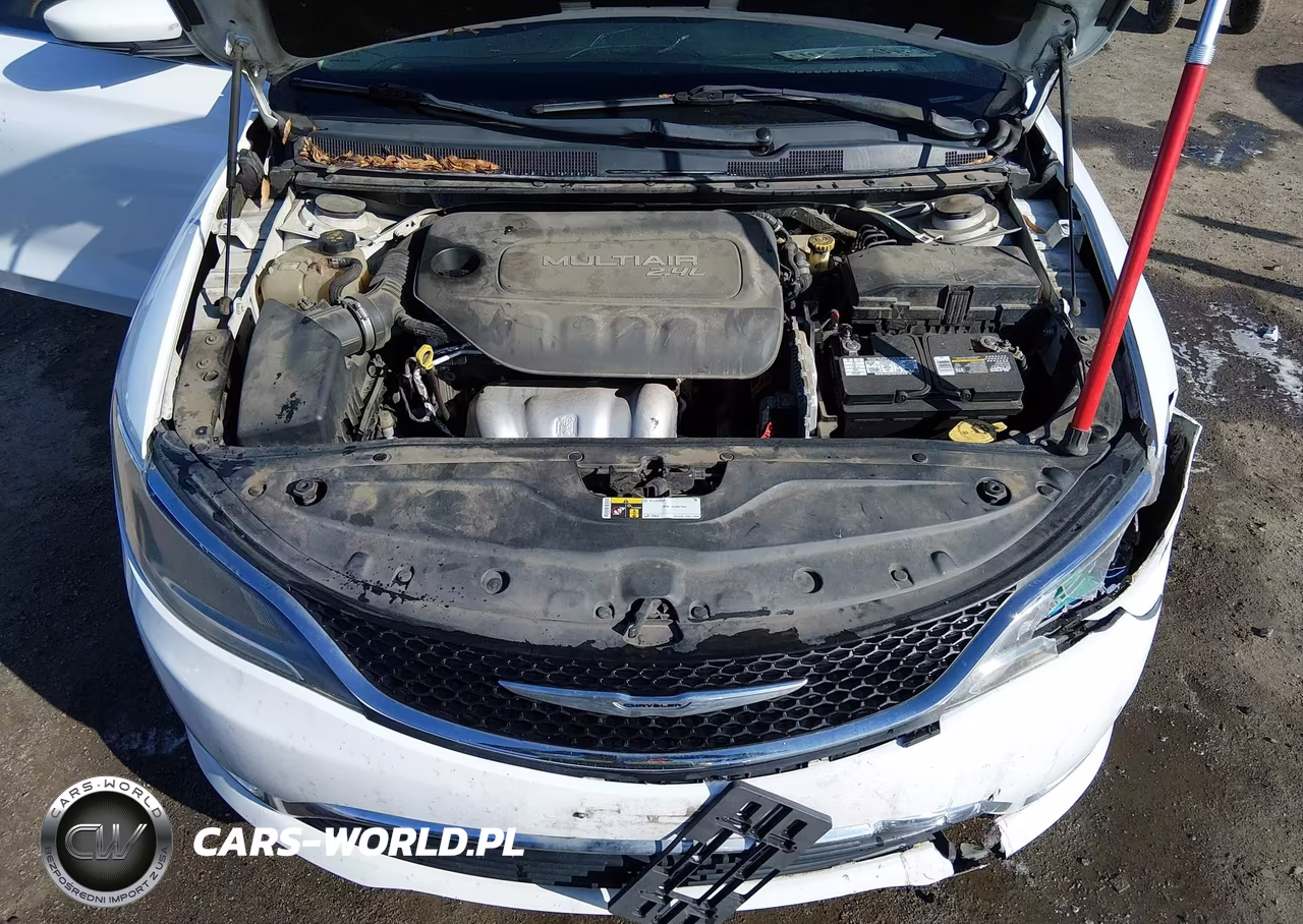 2015 Chrysler 200 Limited VIN:1C3CCCAB4FN714817 - 10