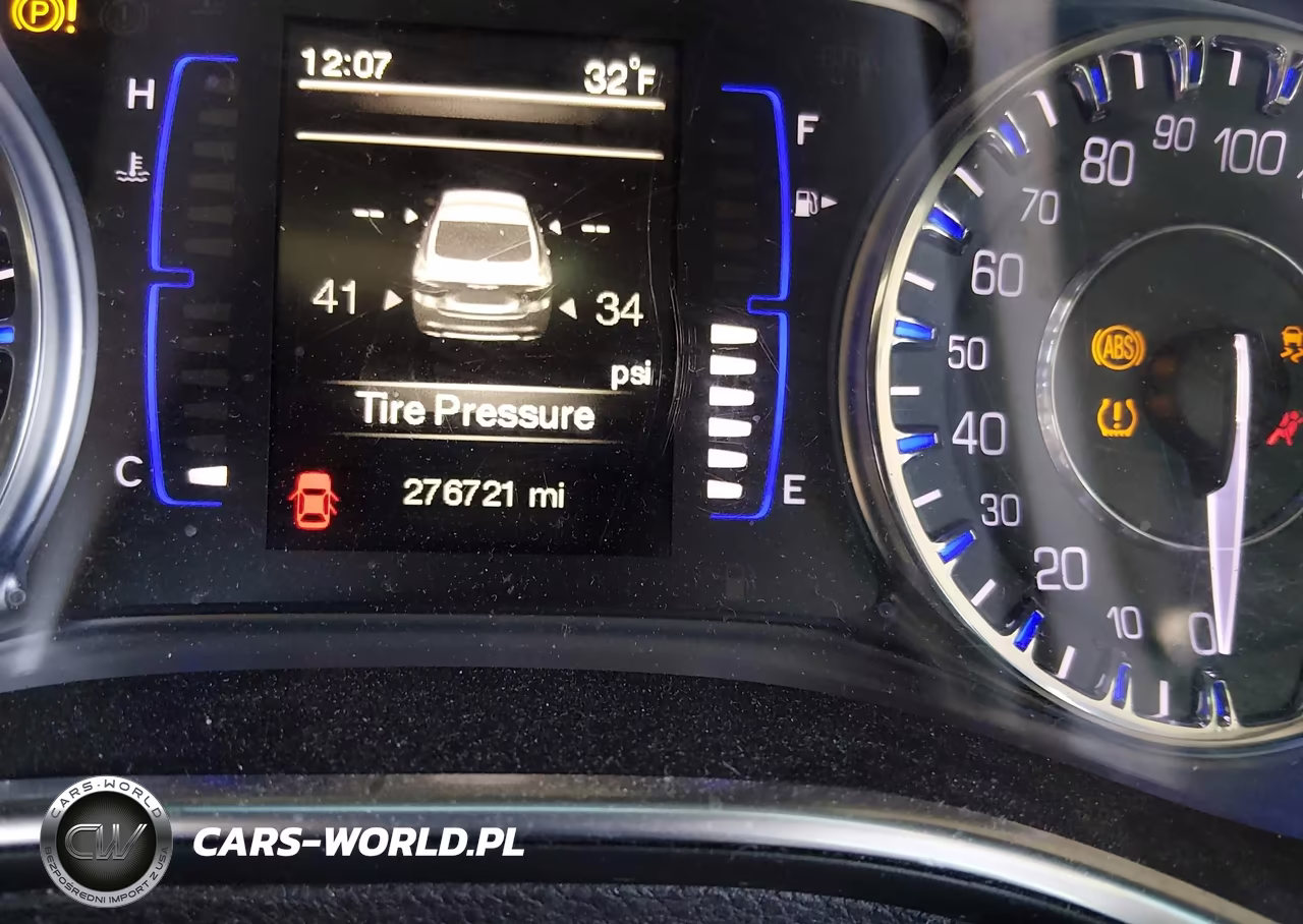 2015 Chrysler 200 Limited VIN:1C3CCCAB4FN714817 - 15