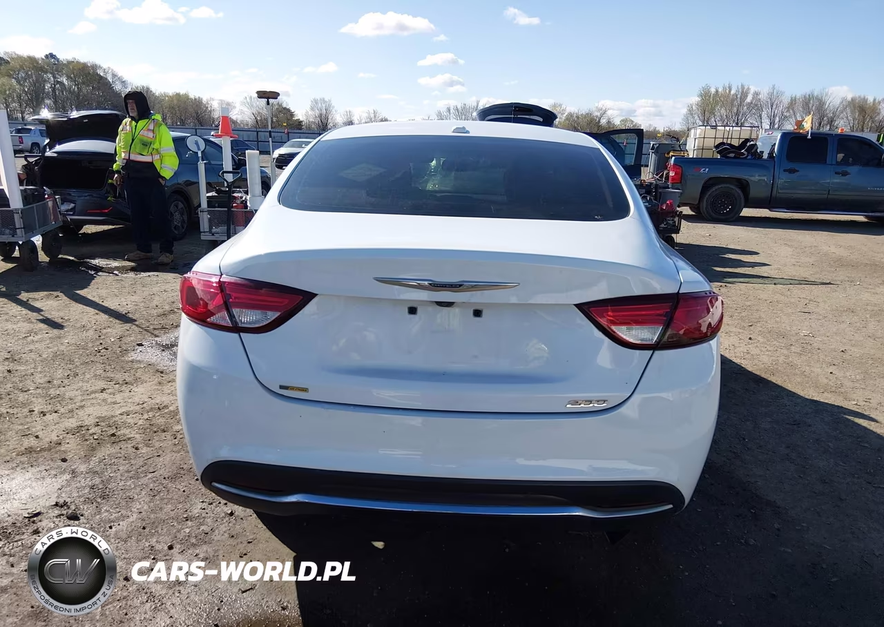 2015 Chrysler 200 Limited VIN:1C3CCCAB4FN714817 - 16