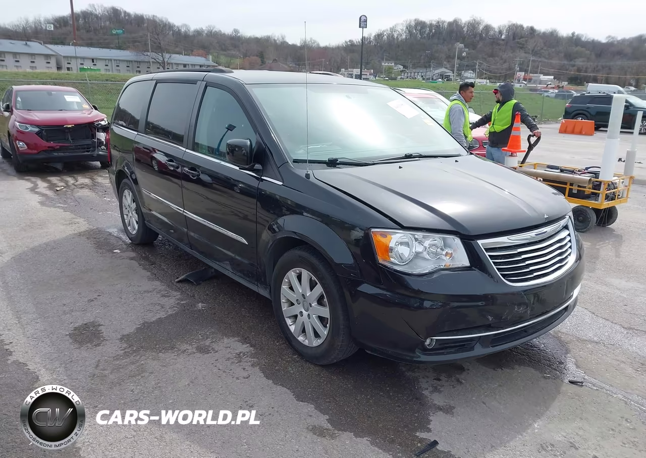 2016 Chrysler Town & Country Touring