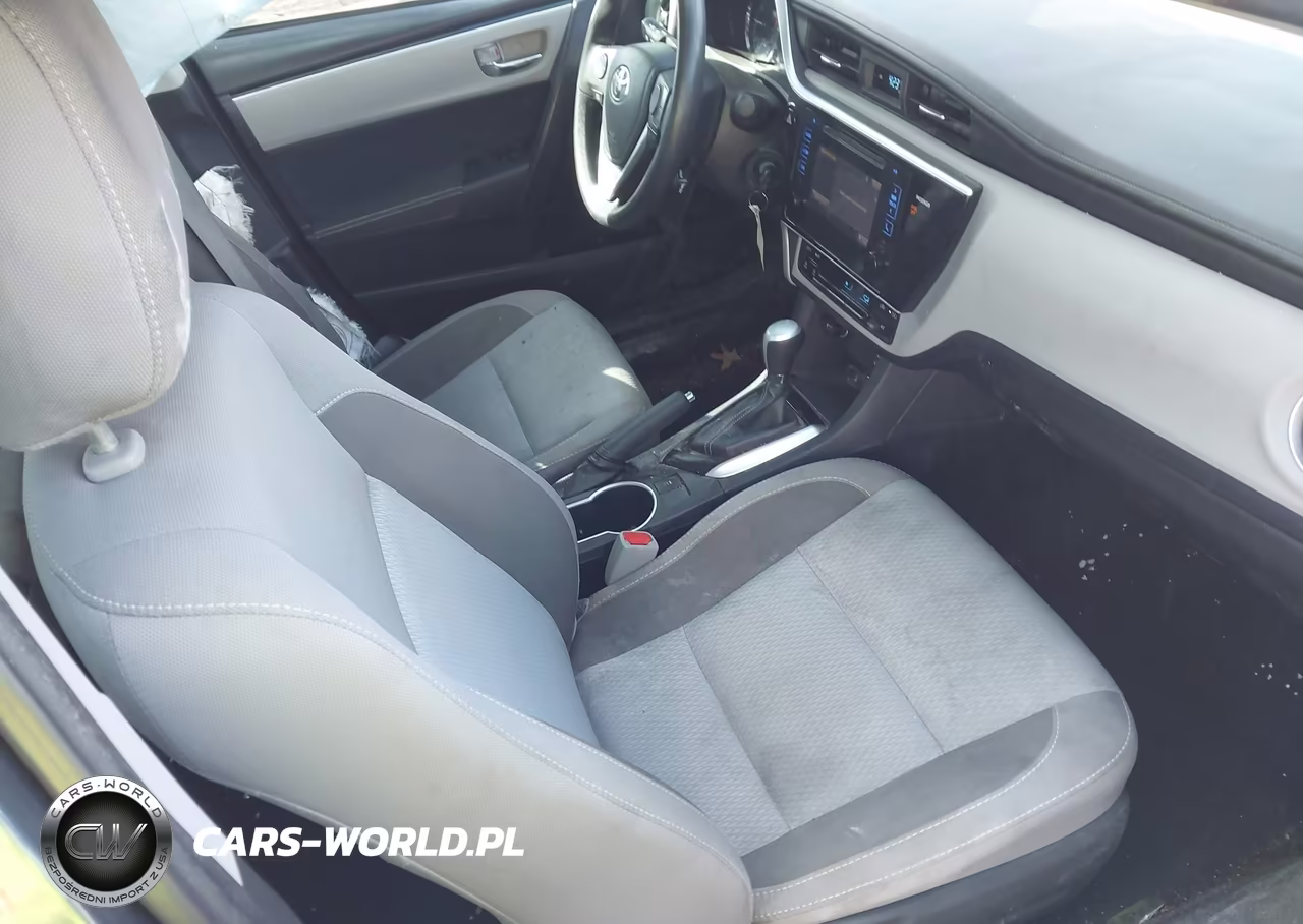 2017 Toyota Corolla Le VIN:2T1BURHE2HC907805 - 5