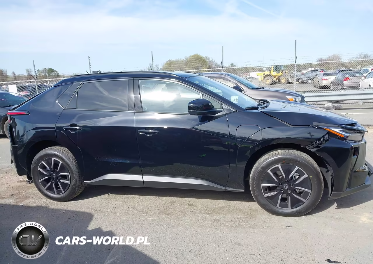 2026 Toyota Bz Xle Plus VIN:JTMBCAEB7TA002259 - 13