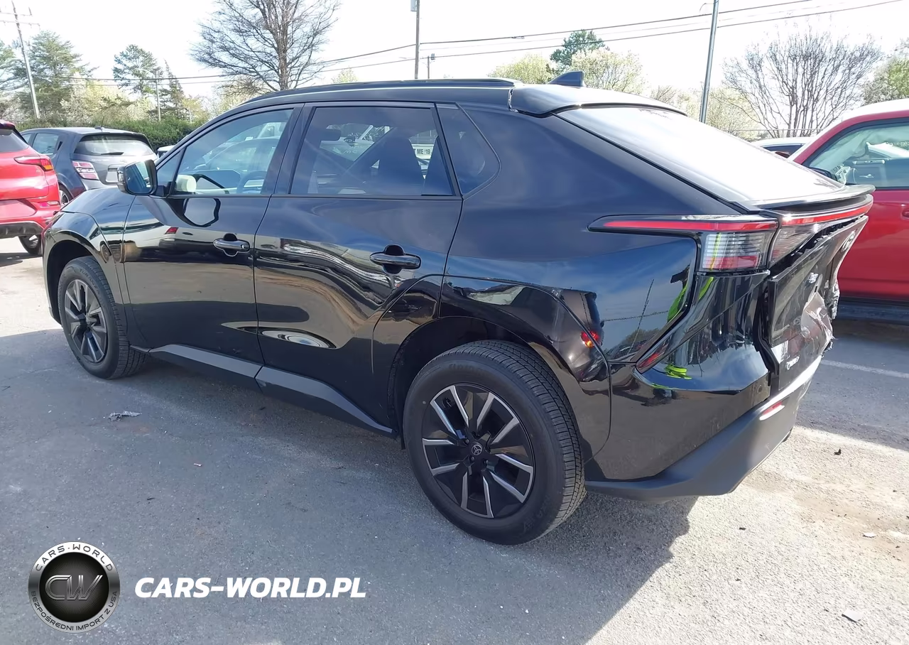 2026 Toyota Bz Xle Plus VIN:JTMBCAEB7TA002259 - 3