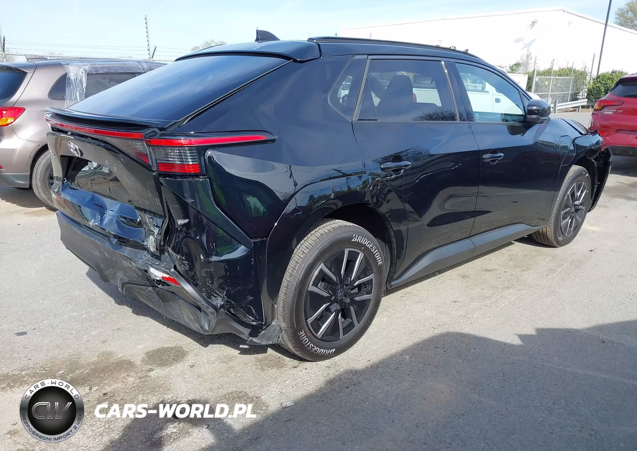 2026 Toyota Bz Xle Plus VIN:JTMBCAEB7TA002259 - 4