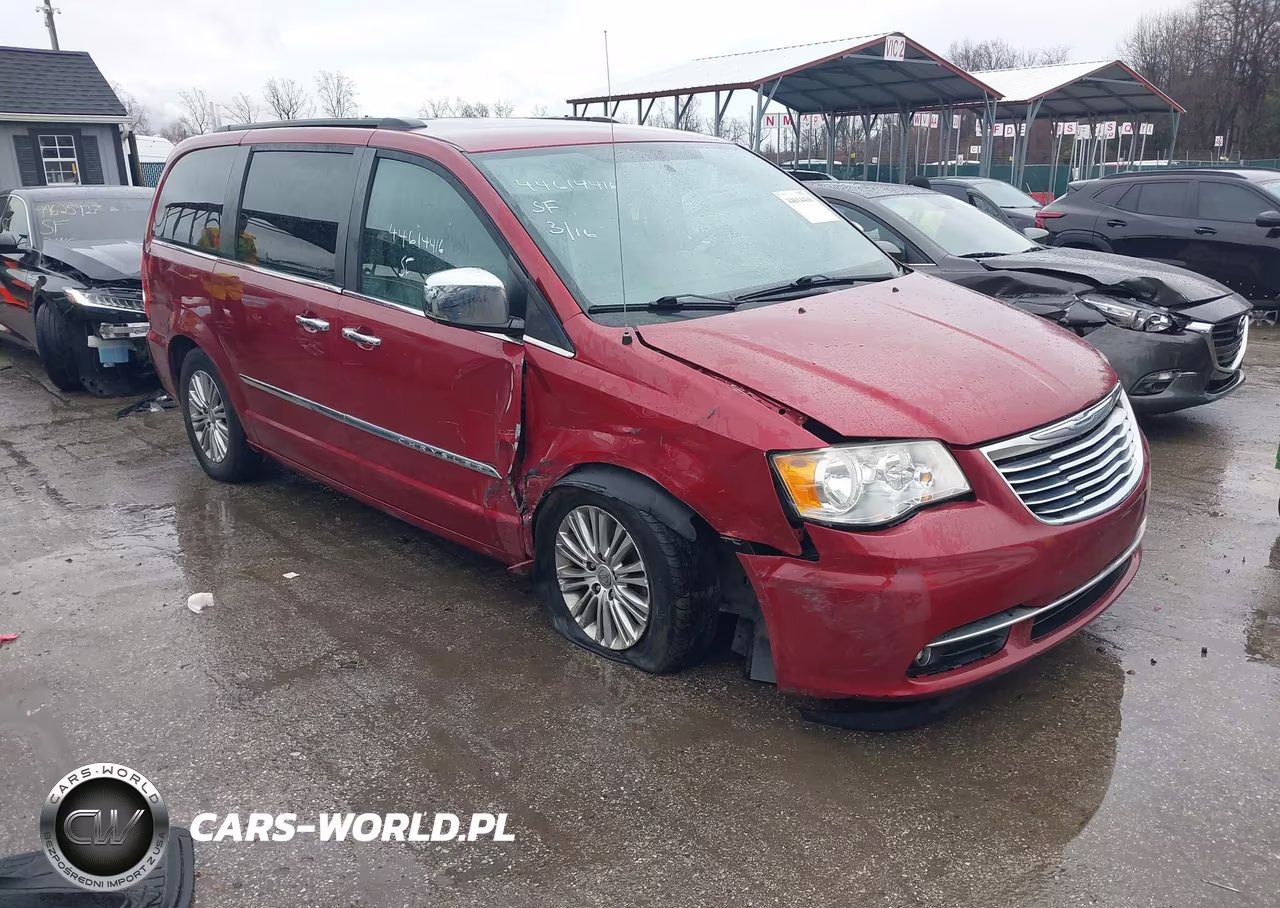 2013 Chrysler Town & Country Touring-L