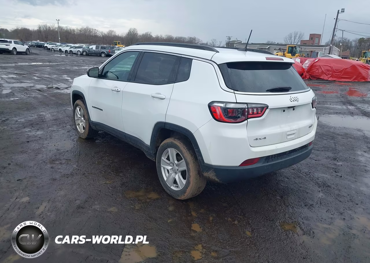 2022 Jeep Compass Latitude 4X4 VIN:3C4NJDBB7NT116525 - 3