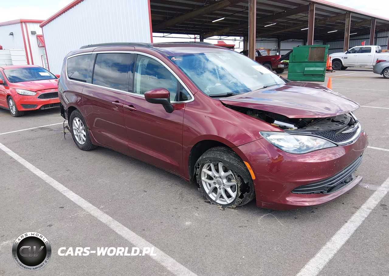 2020 Chrysler Voyager Lxi