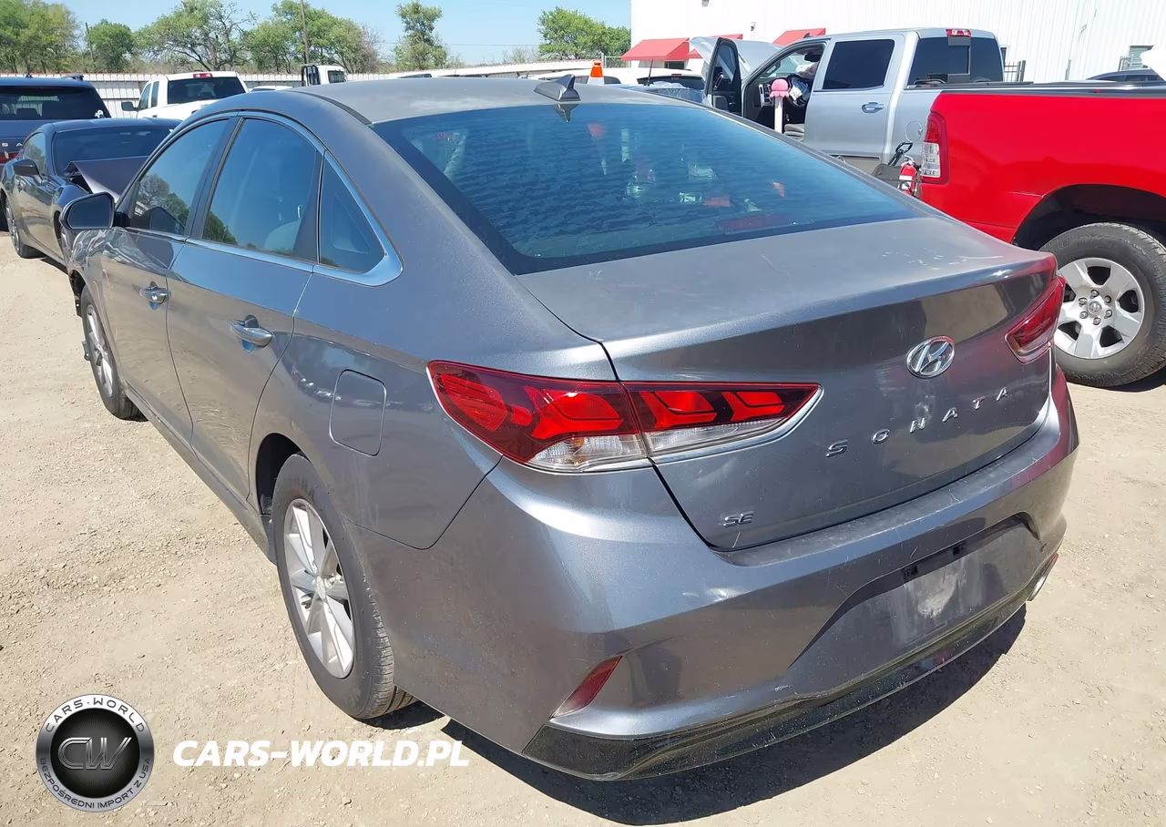 2018 Hyundai Sonata Se VIN:5NPE24AF3JH682063 - 3