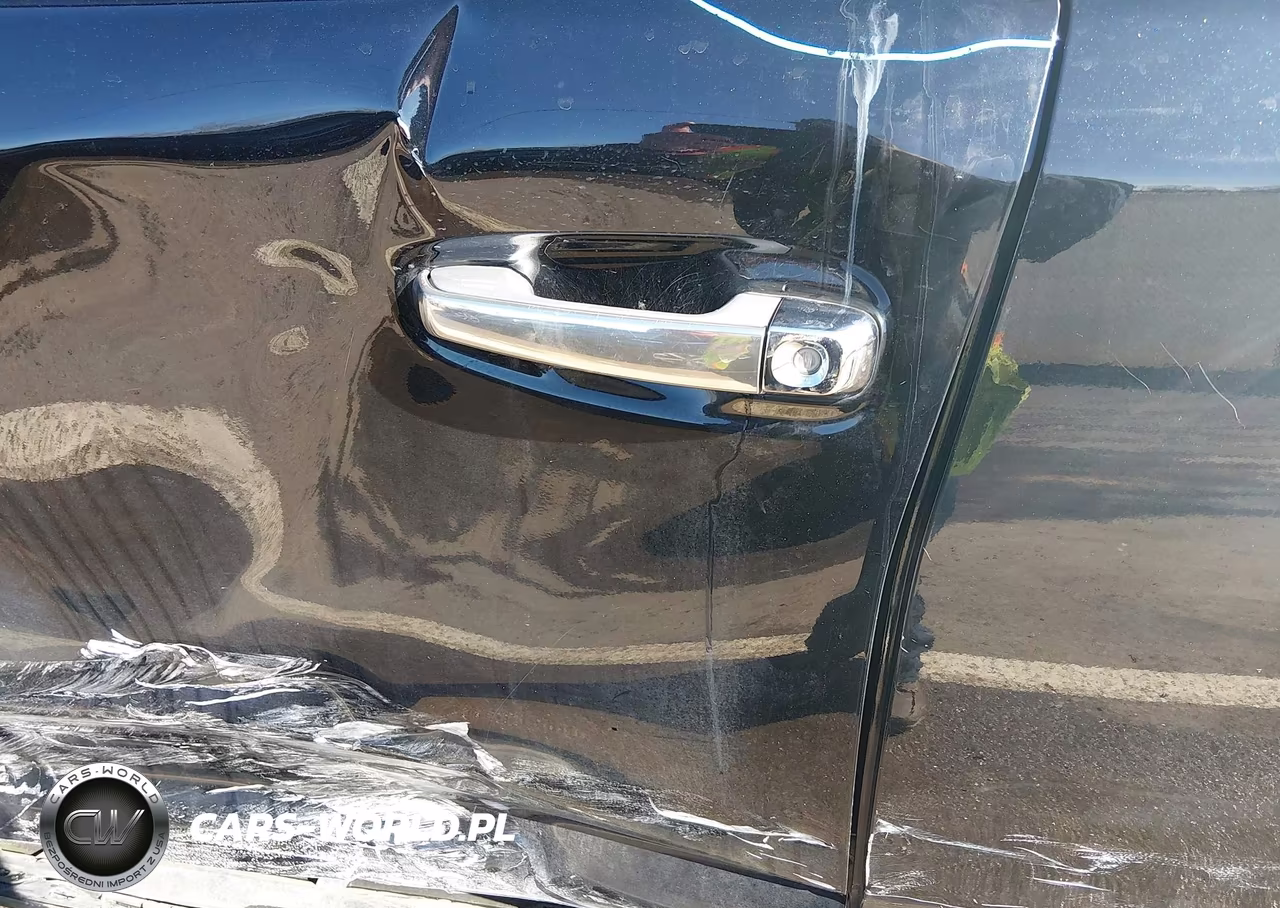 2018 Toyota 4Runner Limited VIN:JTEBU5JR7J5563442 - 18