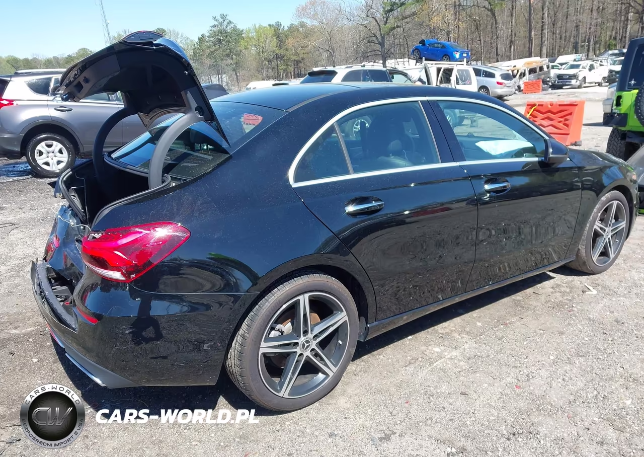 2022 Mercedes-Benz A 220 VIN:W1K3G4EB0NJ351587 - 4