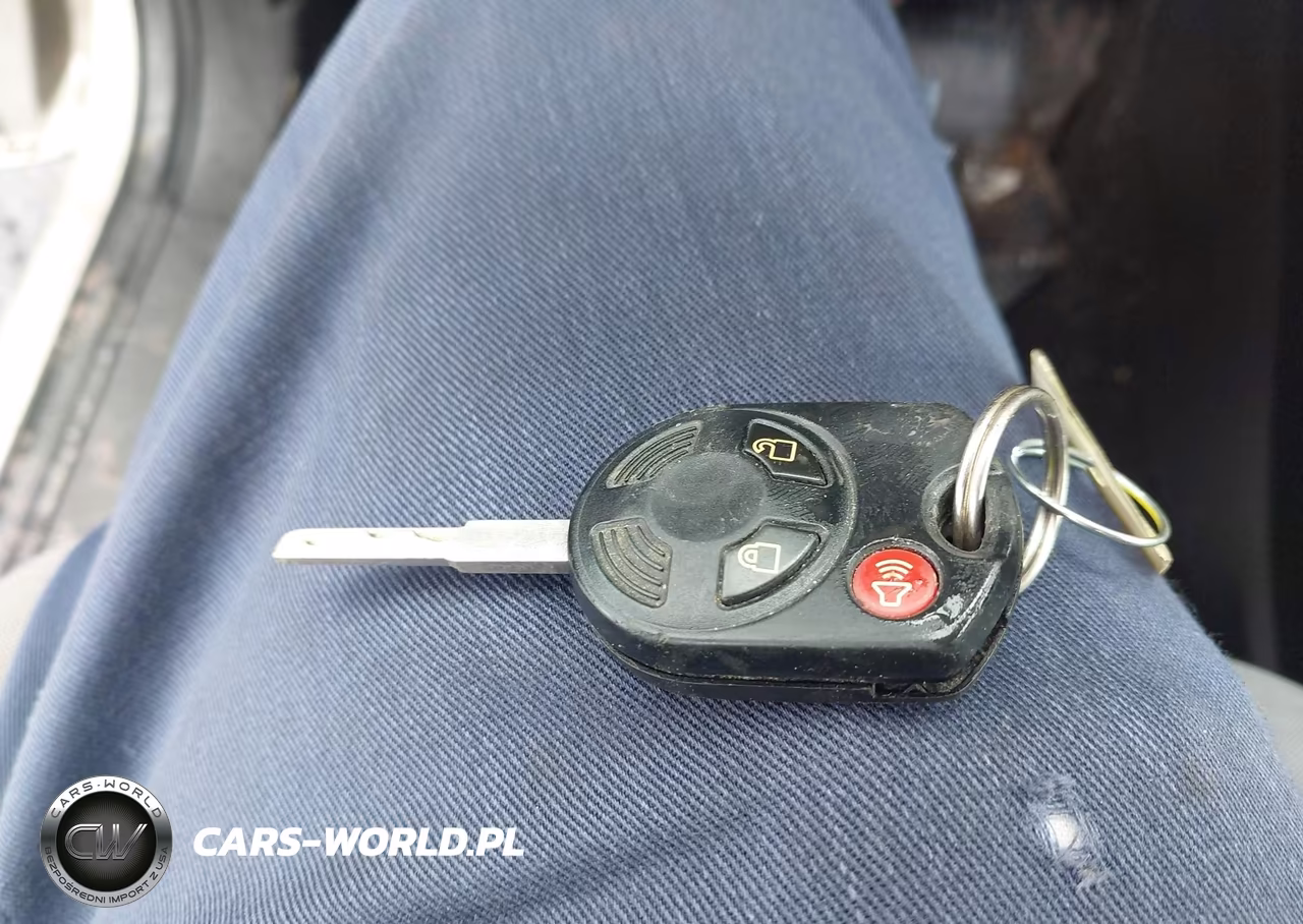 2017 Ford Escape S VIN:1FMCU0F72HUF00442 - 11