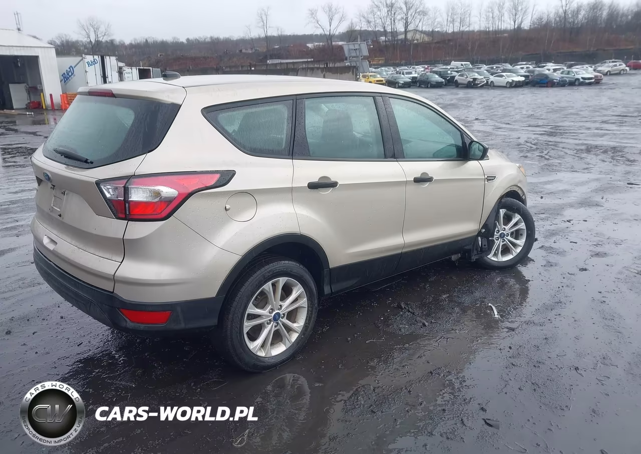 2017 Ford Escape S VIN:1FMCU0F72HUF00442 - 4