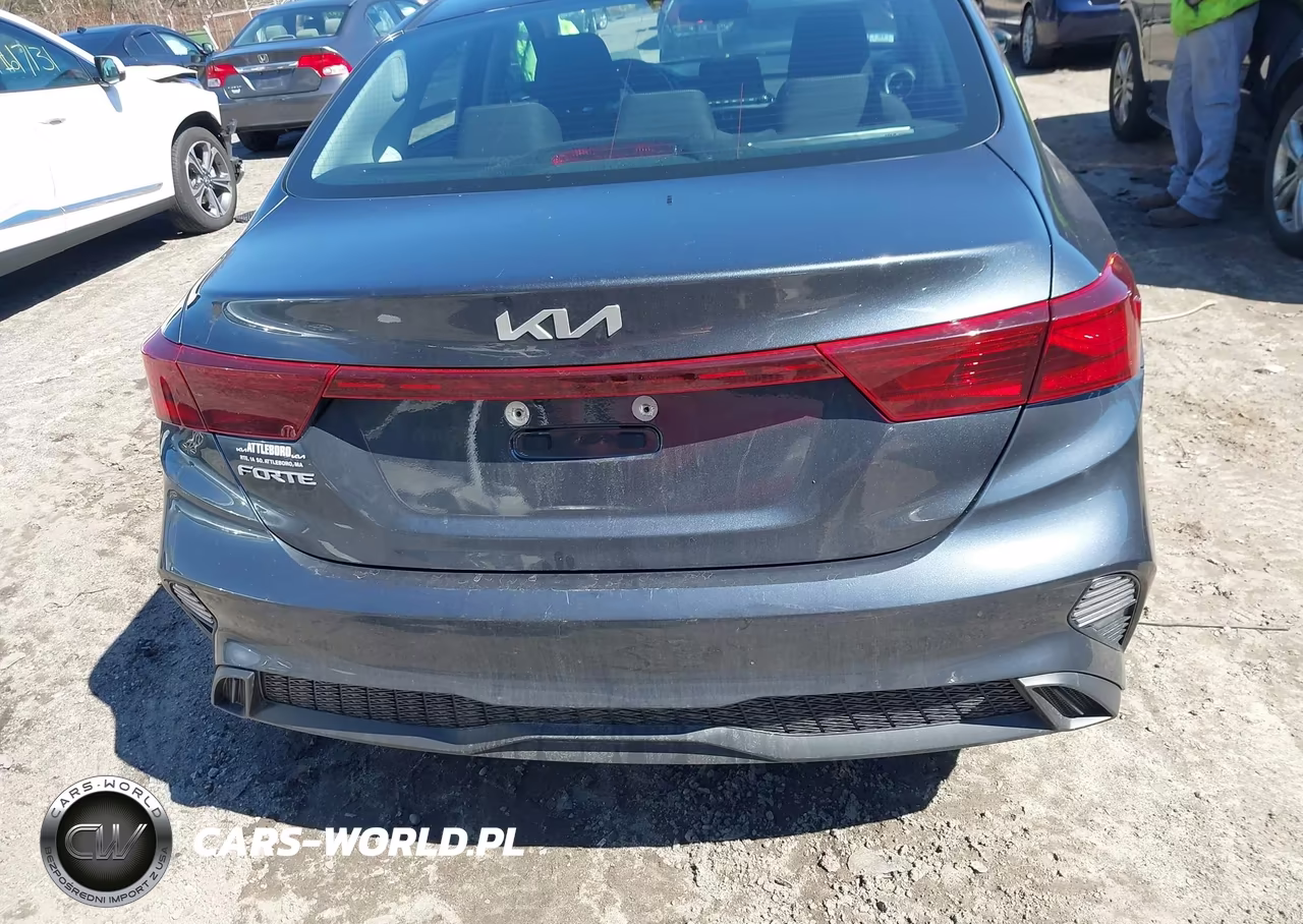 2023 Kia Forte Lxs VIN:3KPF24AD2PE563453 - 14