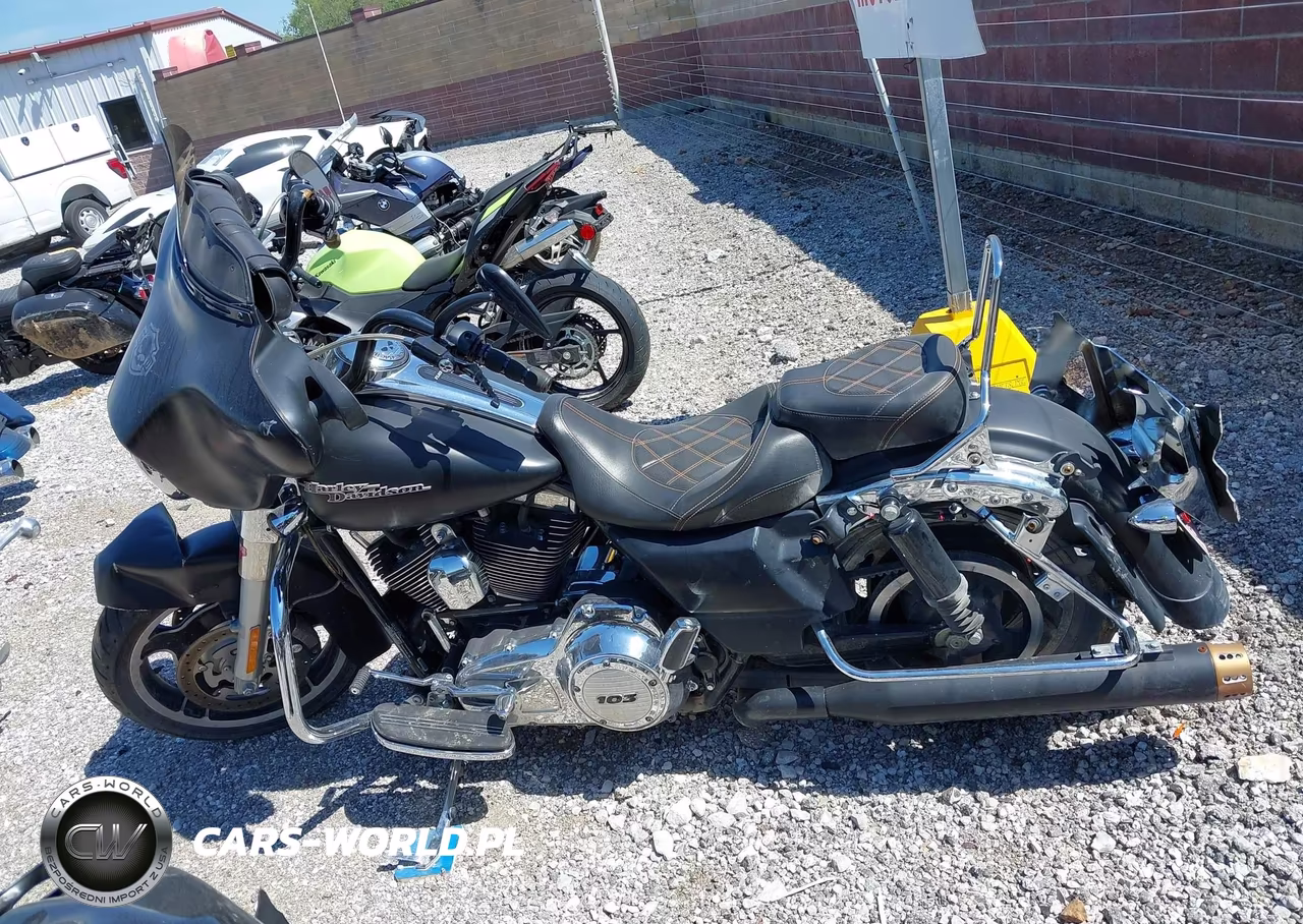2012 Harley-Davidson Flhx Street Glide VIN:1HD1KBM18CB691718 - 12