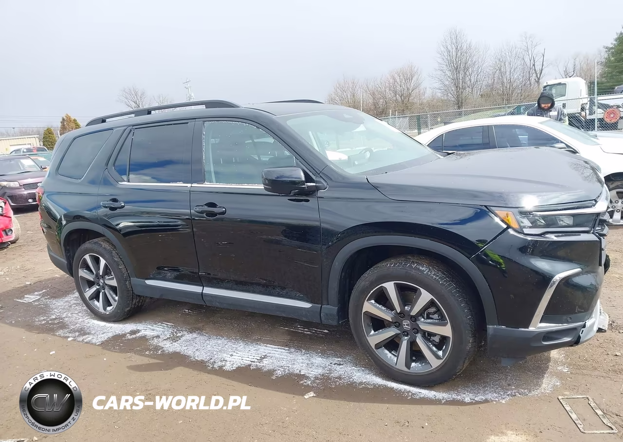 2025 Honda Pilot Elite VIN:5FNYG1H82SB094806 - 14