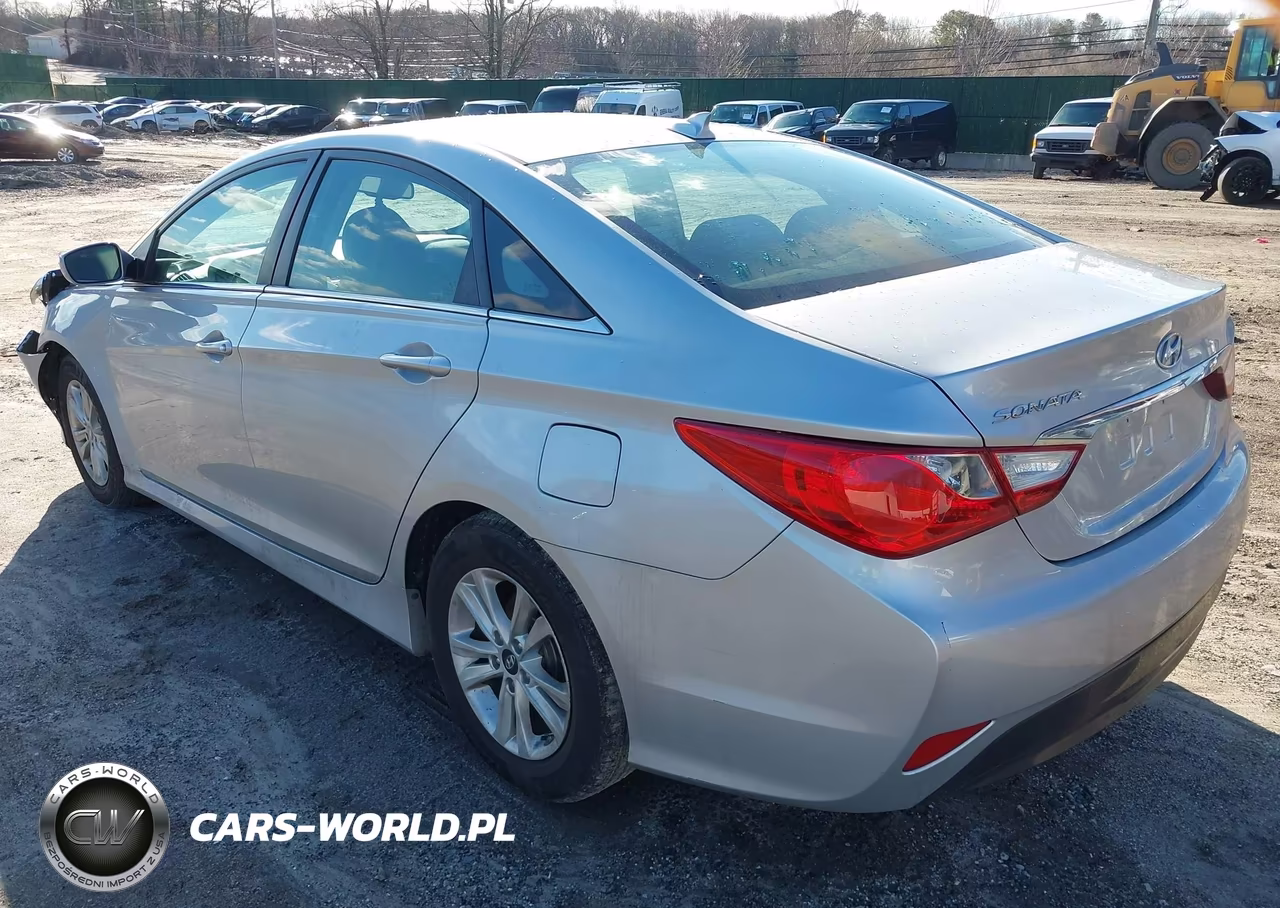 2014 Hyundai Sonata Gls VIN:5NPEB4AC4EH885930 - 3
