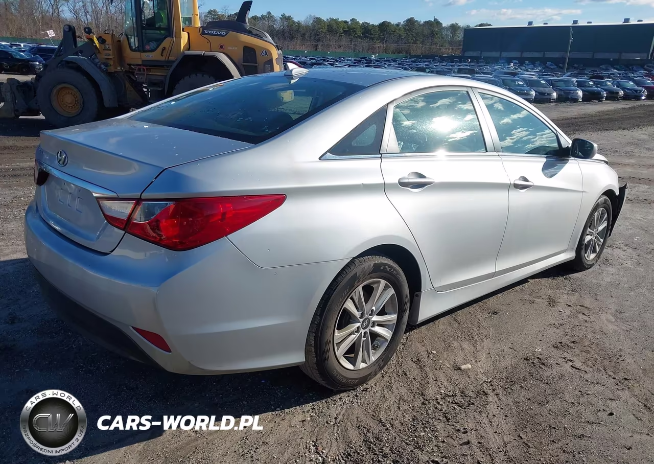 2014 Hyundai Sonata Gls VIN:5NPEB4AC4EH885930 - 4