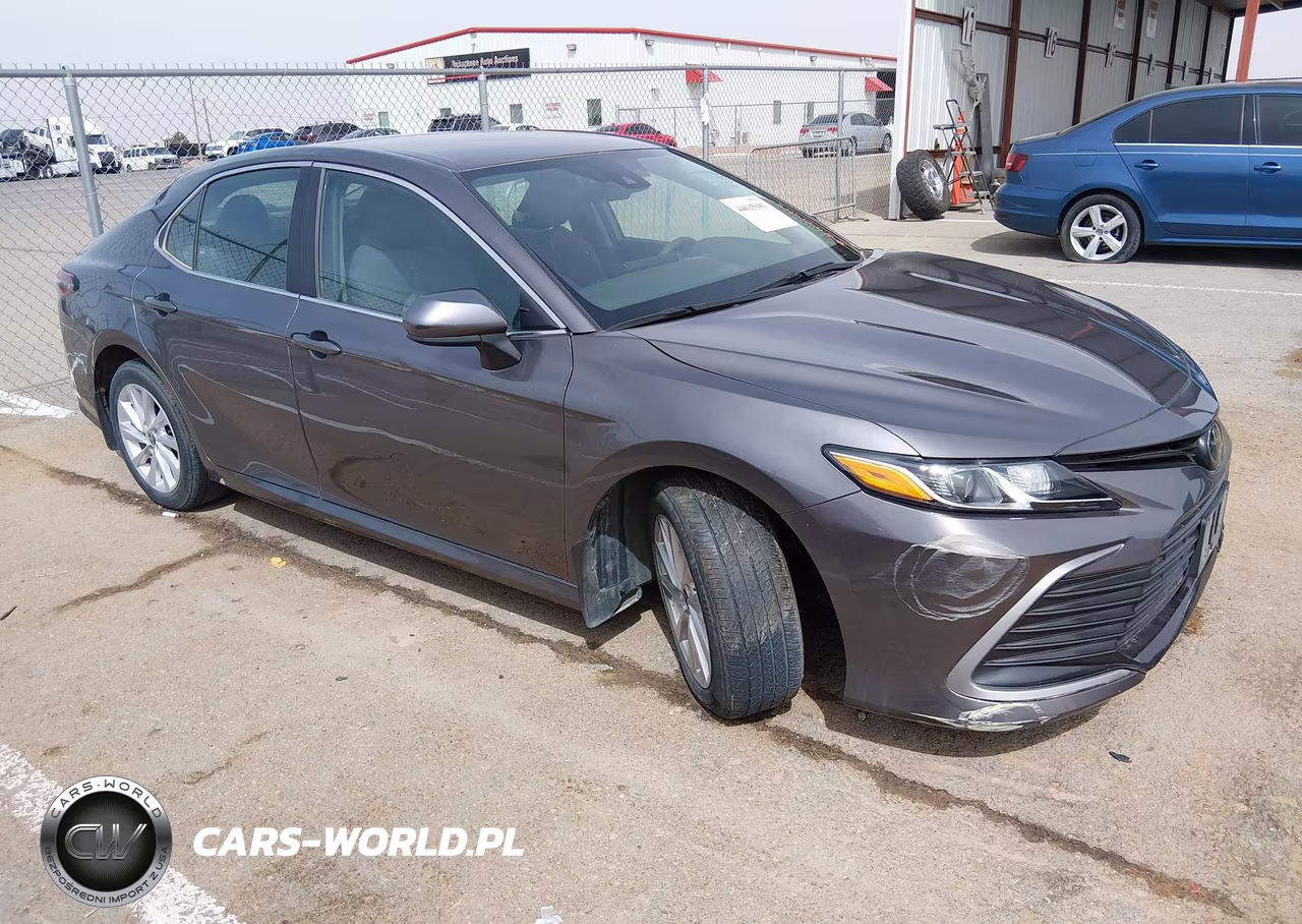 2023 Toyota Camry Le