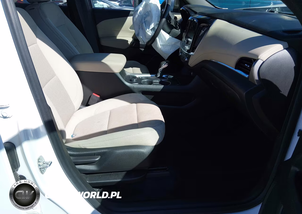 2023 Chevrolet Traverse Fwd Ls VIN:1GNERFKW2PJ158447 - 5