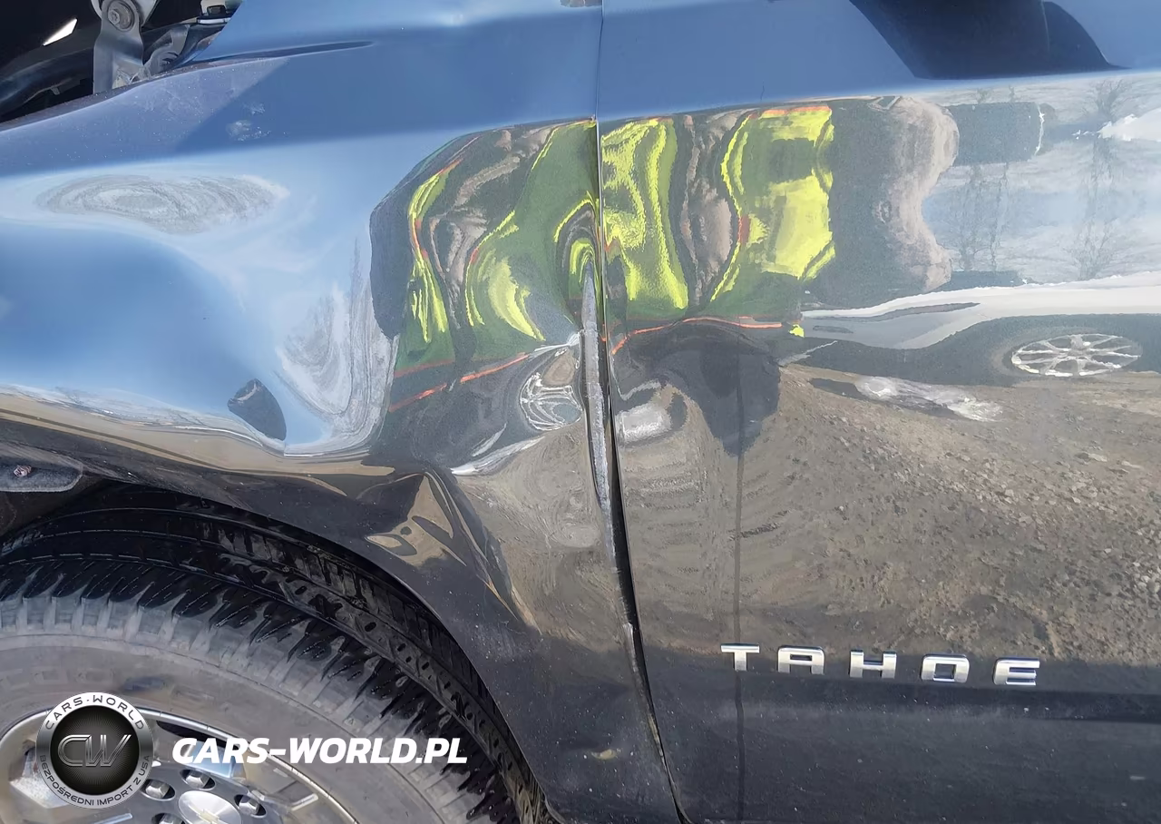 2019 Chevrolet Tahoe Ls VIN:1GNSKAKC9KR323971 - 19