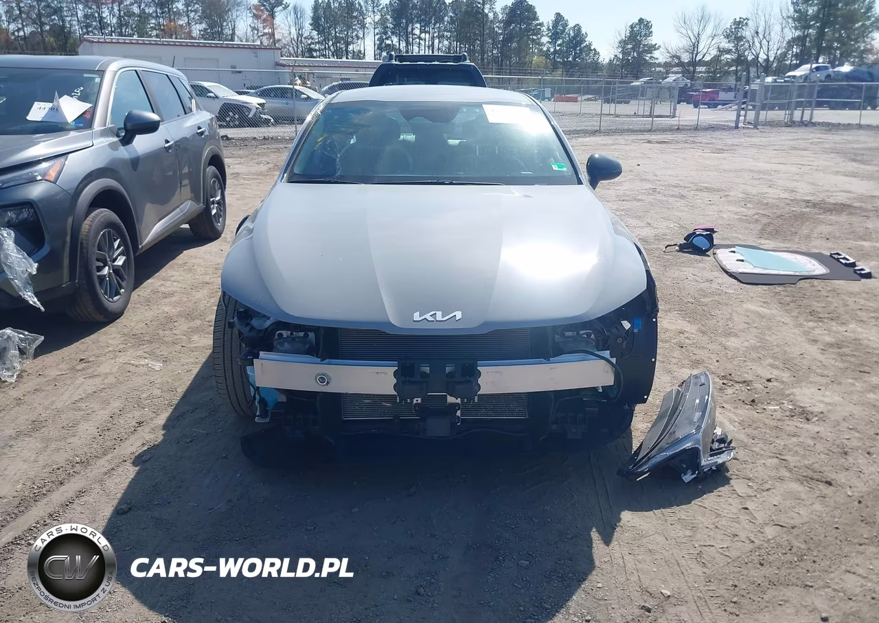2025 Kia K5 Gt-Line VIN:KNAG64J77S5312738 - 13