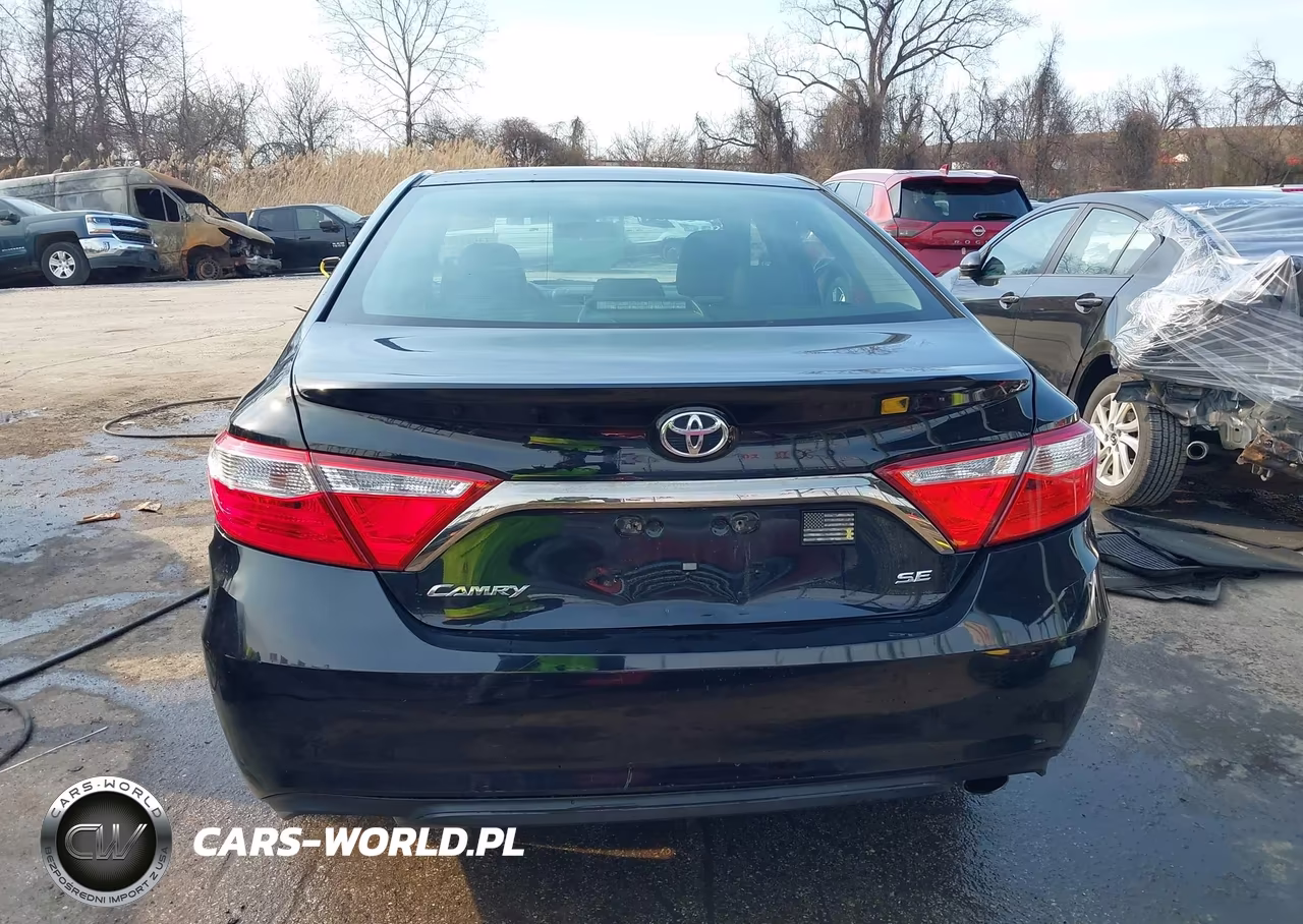 2016 Toyota Camry Se VIN:4T1BF1FKXGU217057 - 17