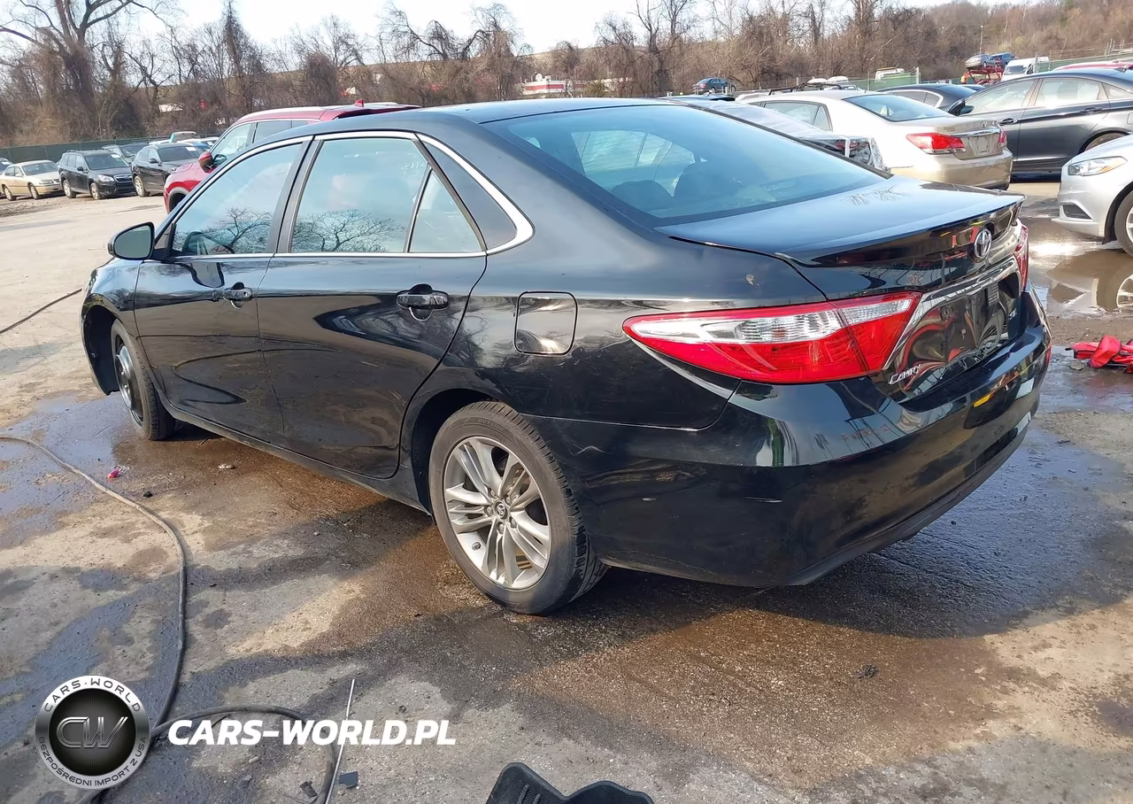 2016 Toyota Camry Se VIN:4T1BF1FKXGU217057 - 3