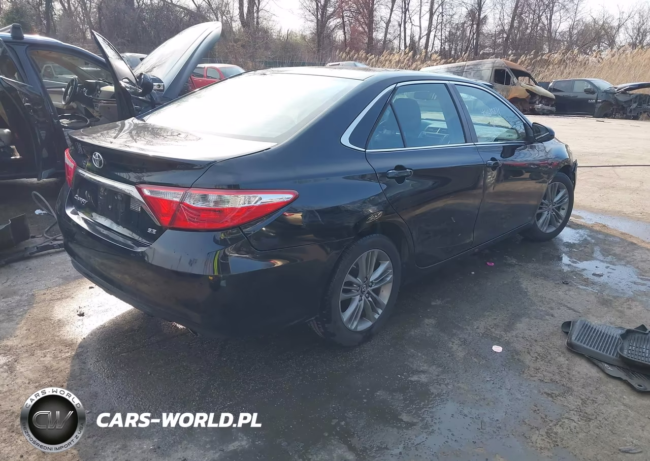 2016 Toyota Camry Se VIN:4T1BF1FKXGU217057 - 4